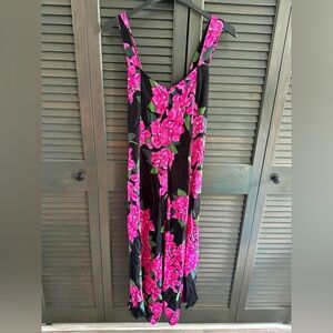 Ava Sky Bougainvillea Romper/Jumpsuit
Brand new without tags
Size Small